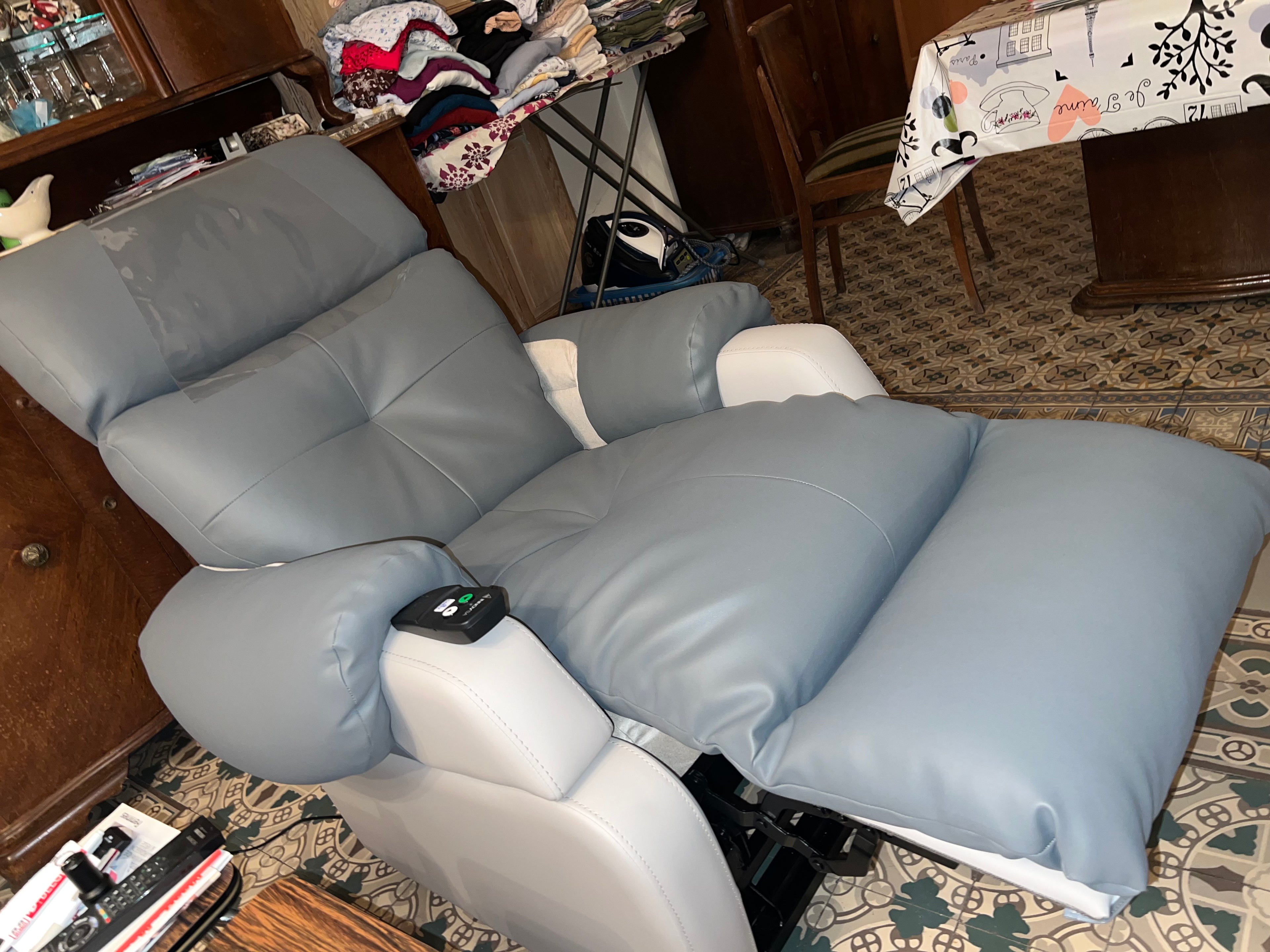 Fauteuil Releveur | 2 Moteurs: Le Sommet du Confort et de l'Hygiène