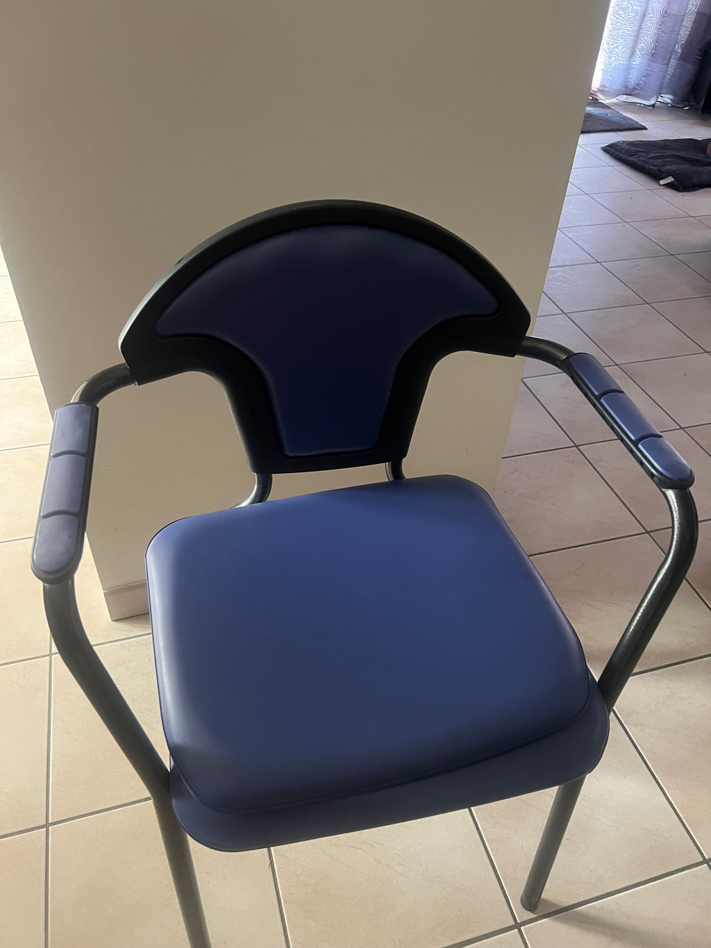 Chaise Hygiénique  : Confort et Praticité au Quotidien