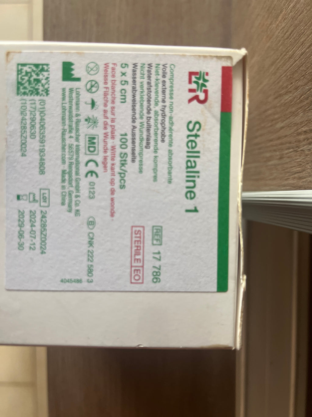 Compresses Absorbantes Non Adhérentes Stellaline – Protection et Haute Rétention des Exsudats