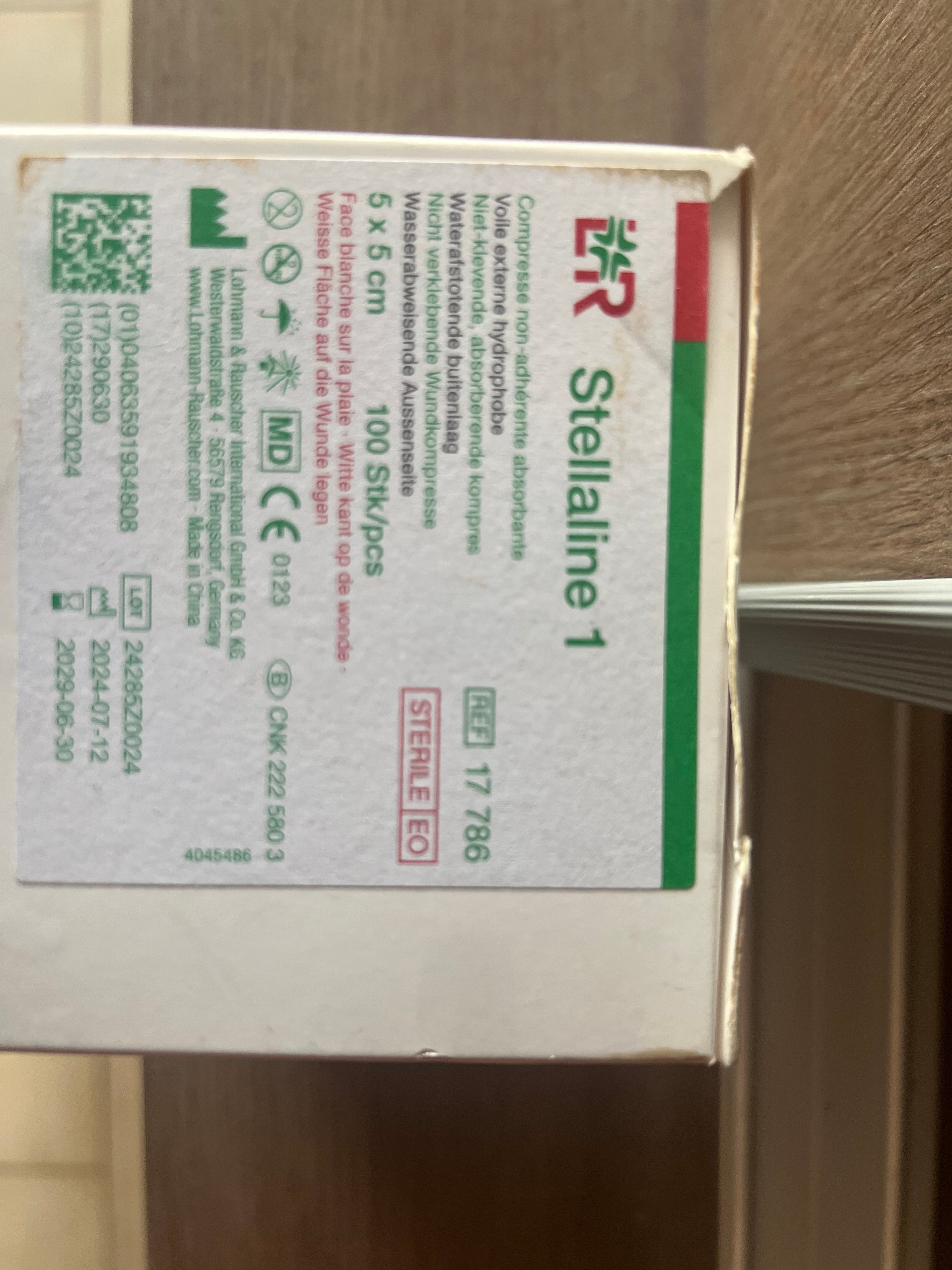 Compresses Absorbantes Non Adhérentes Stellaline – Protection et Haute Rétention des Exsudats